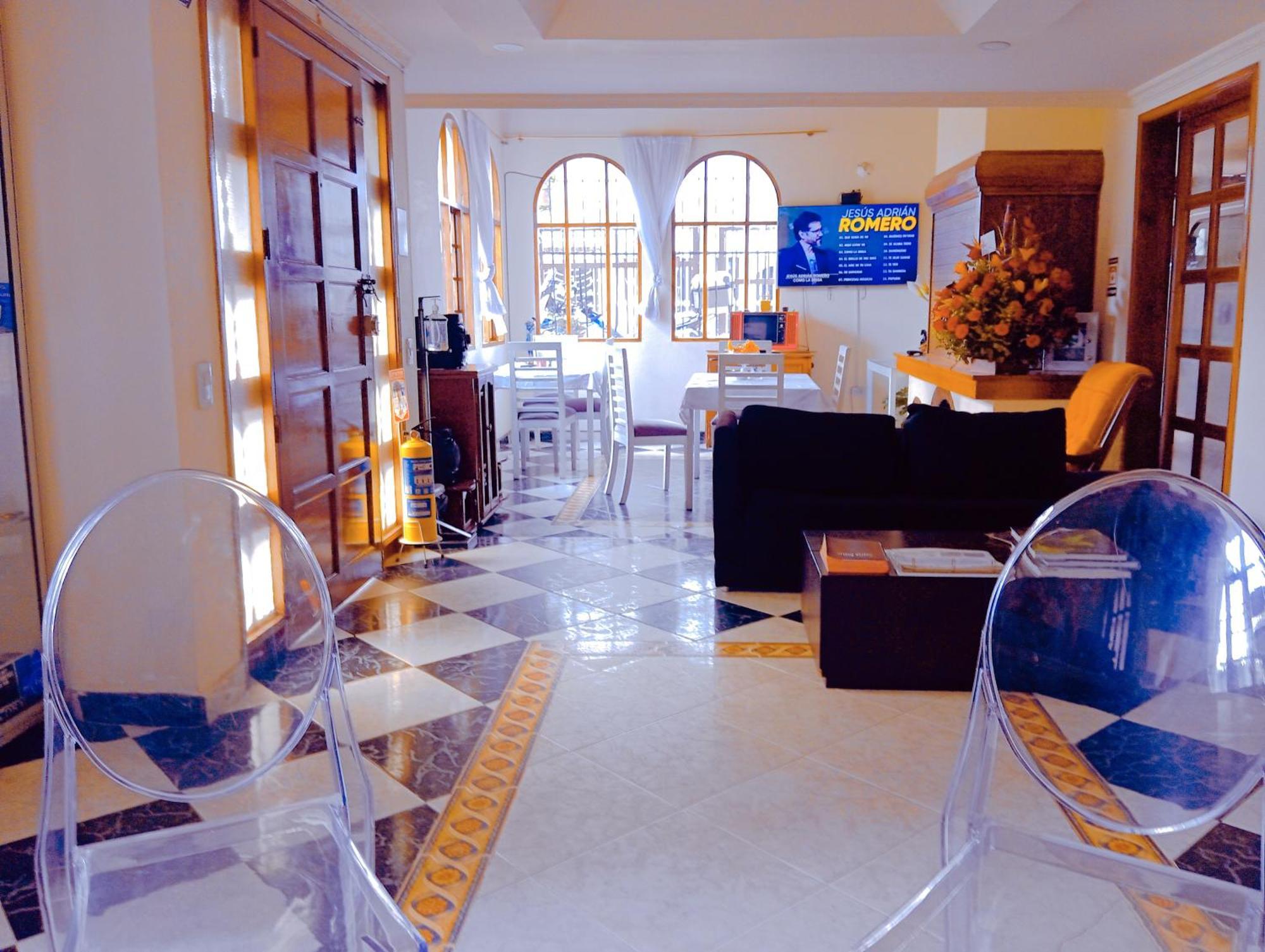 Hotel Mendoza Boutique - Cerca Aeropuerto El Dorado — Photos 1